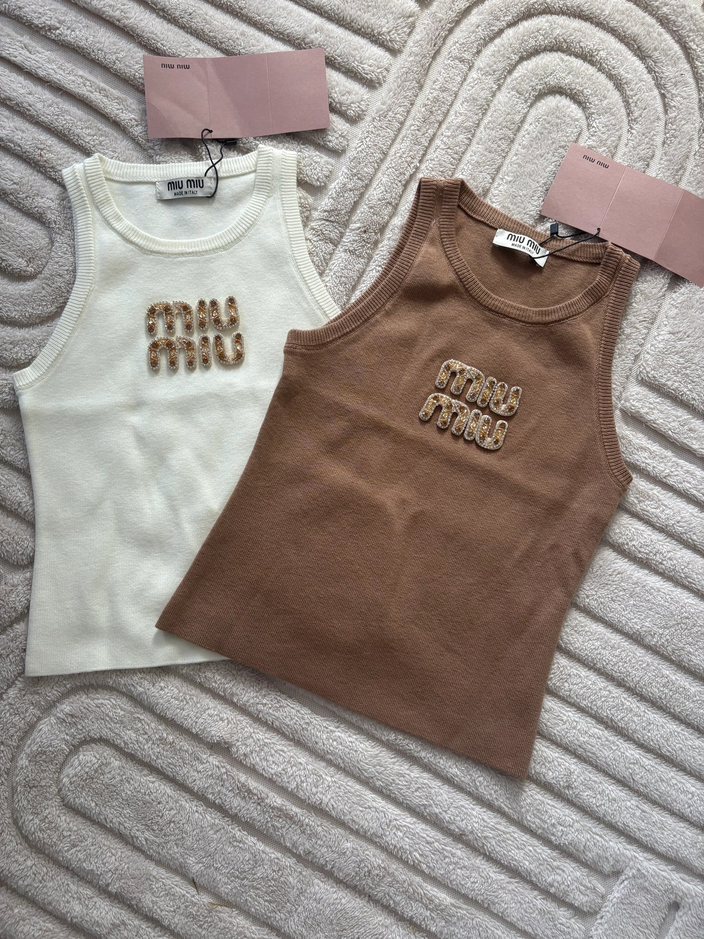 Miu vest top