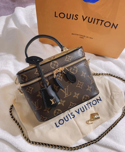 POUCH BAG