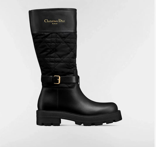 D BOOTS