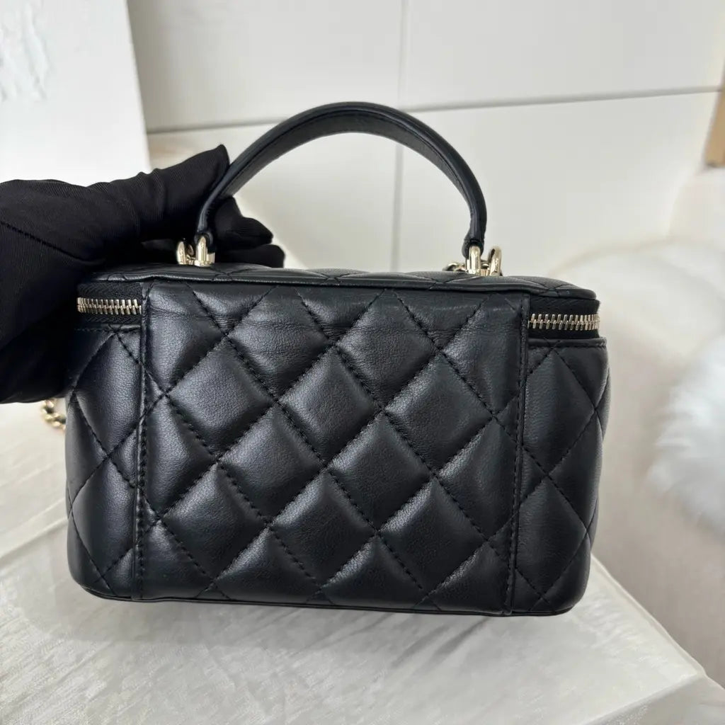 CC VANITY BAG- MIT SPIEGEL
