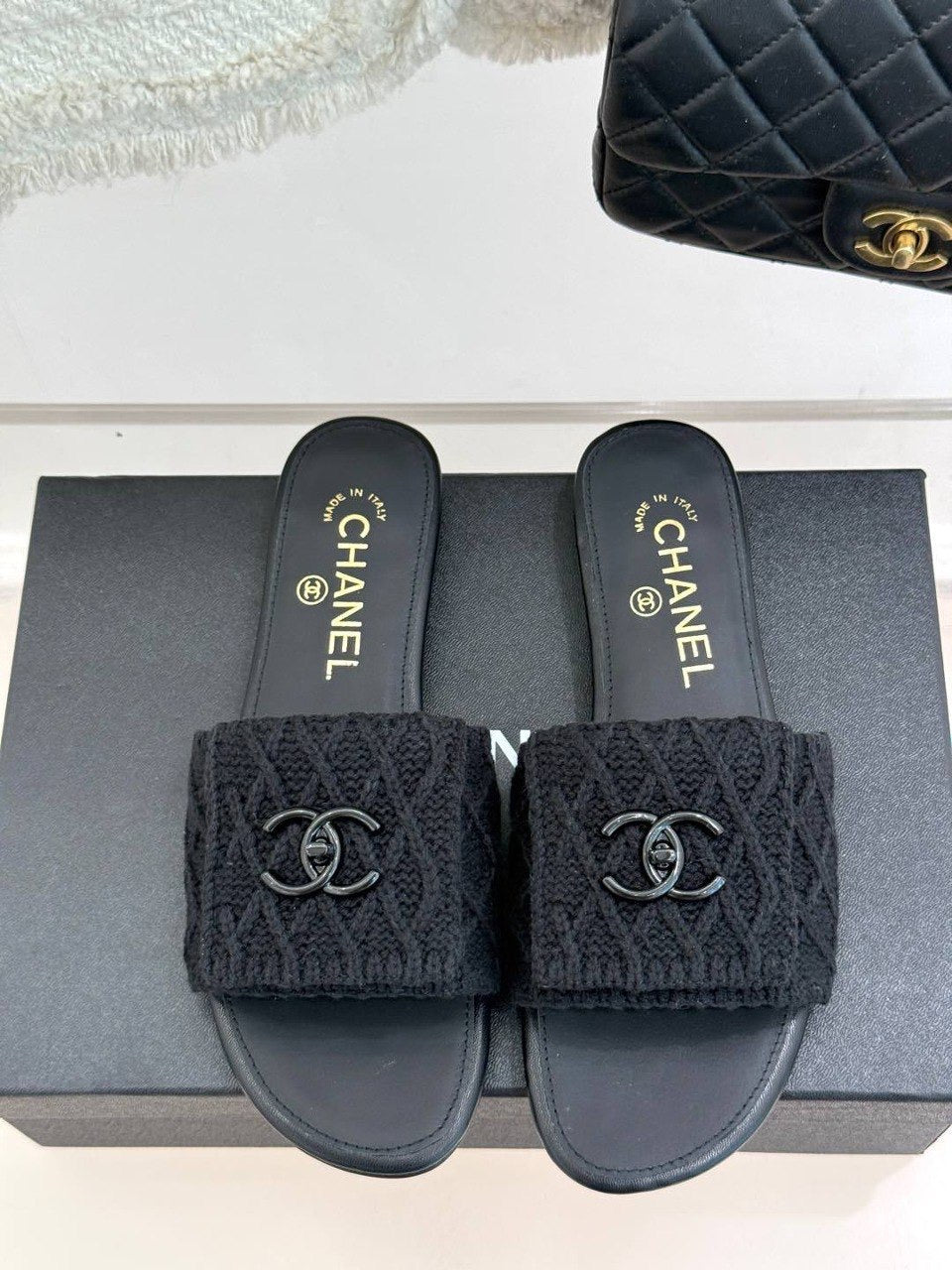 CC VELCRO SLIDES