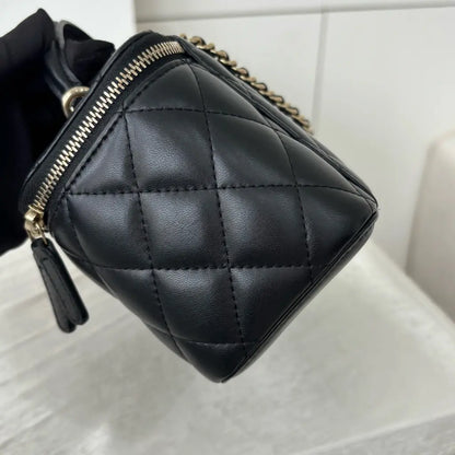 CC VANITY BAG- MIT SPIEGEL