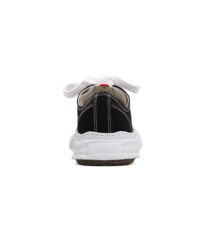 "Aeson Low Top" Sneaker