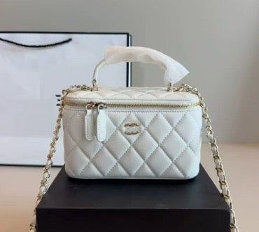 CC VANITY BAG- MIT SPIEGEL