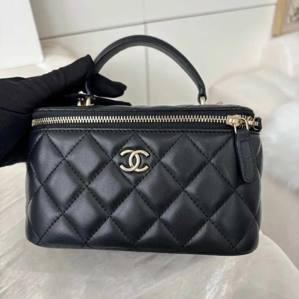 CC VANITY BAG- MIT SPIEGEL