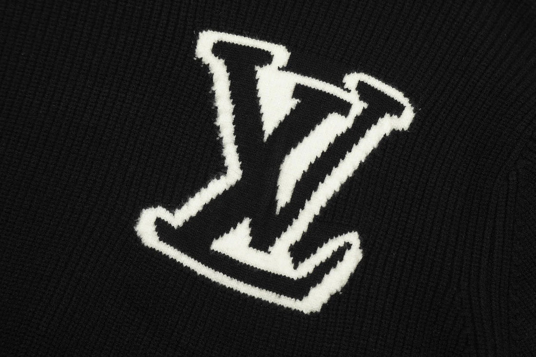 "LV" Designer Stickpulli