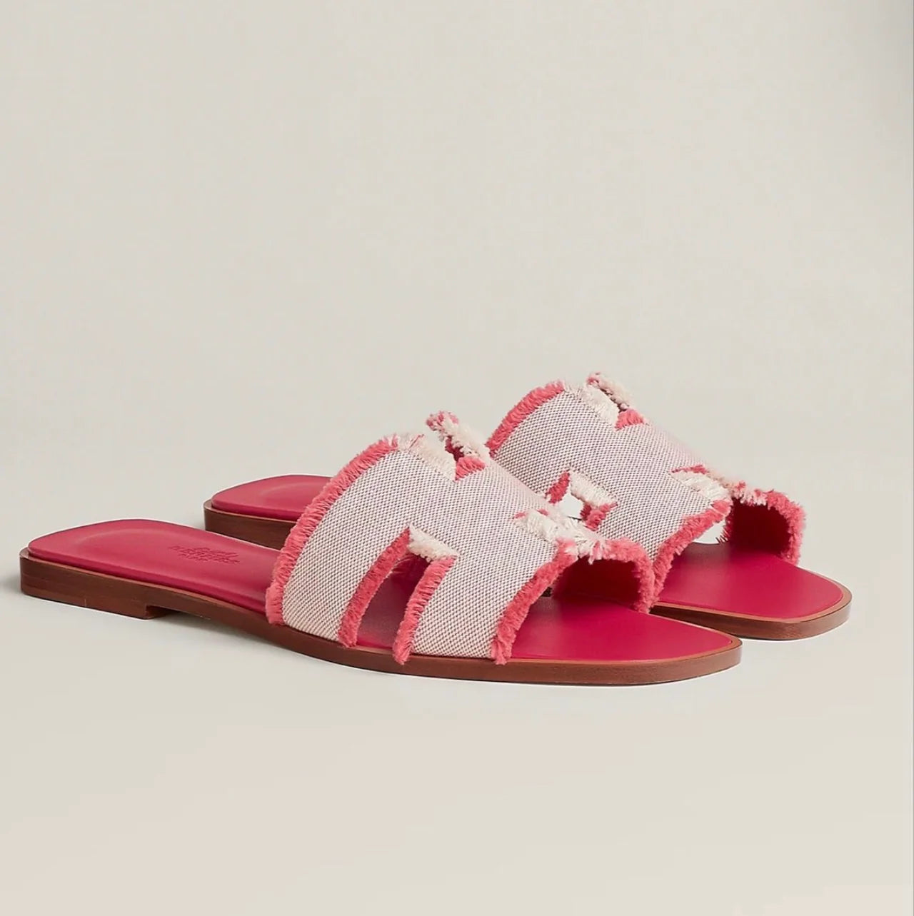 IT GIRL FRAMBOISE SANDALS