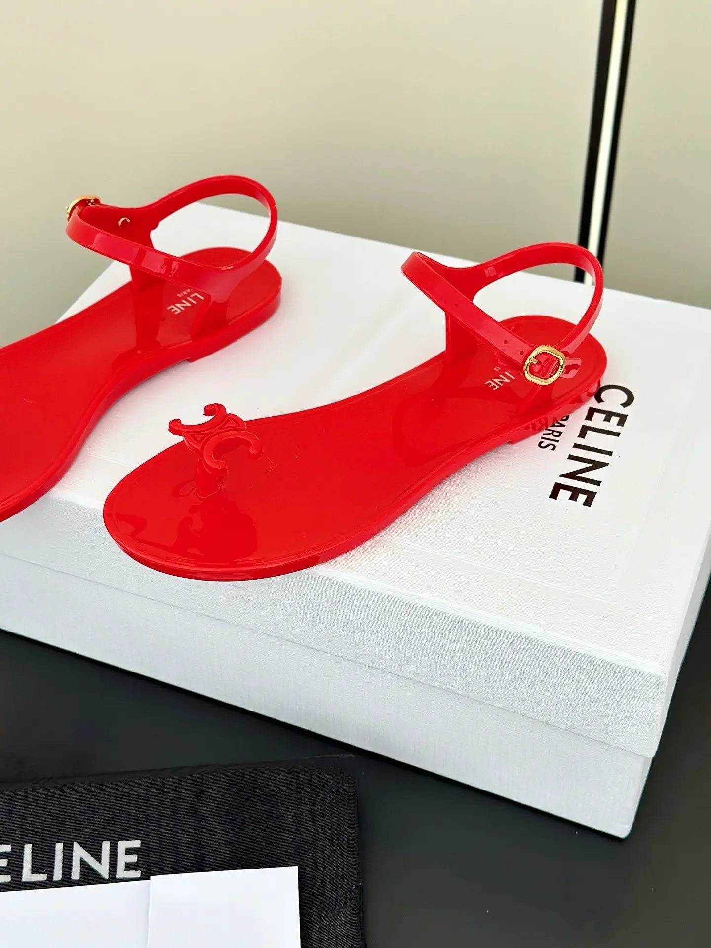 CELIN SLIDE