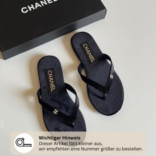 SMALL DIAMOND LOGO SANDALS