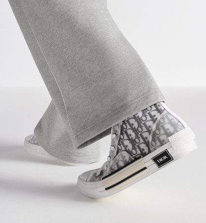 "B23" Sneaker