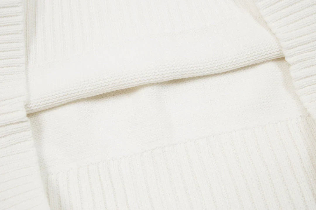 "Heart" Sweater White (UNISEX)